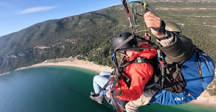 From Lisbon: Paragliding Pack (Flight+Video+Transportation) - Your Tandem Flight Over the Coast and Arrábida