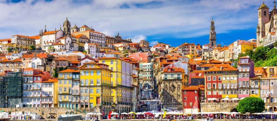 From Lisbon: Porto Private Full-Day Tour - A flexible add-on: Umbrella Sky Project at Águeda