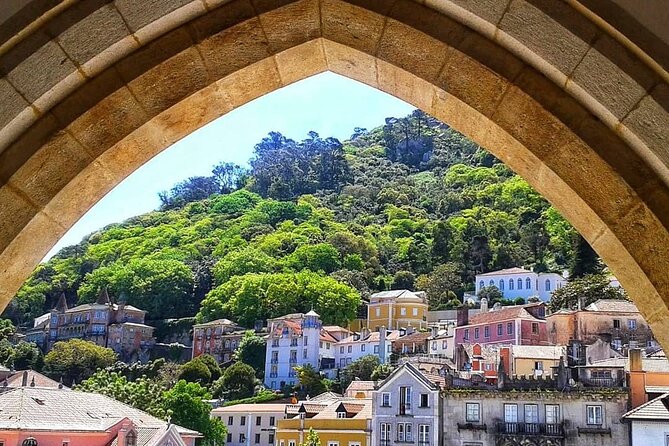 From Lisbon: Private Full Day Tour, Lisbon & Sintra - Guide quality is not fluff here, it shapes the whole day