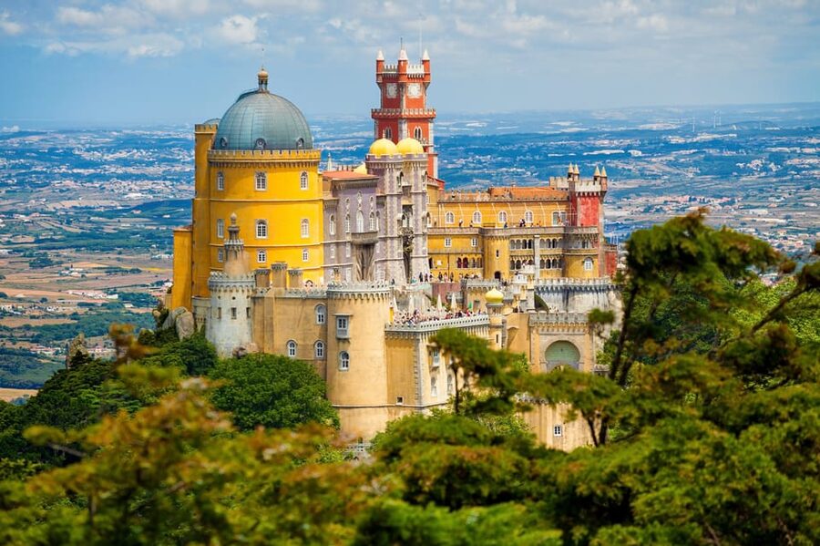 From Lisbon: Private Sintra Tour with Cellar Visit & Tasting - Cascais time, if there’s room in the schedule