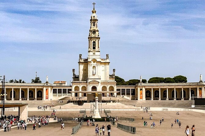 From Lisbon: Shared Tour to Fátima, Batalha, Óbidos, Nazaré - Batalha Monastery: UNESCO impact, plus the extra ticket
