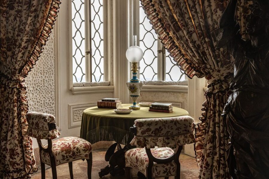 From Lisbon: Sintra Pena Palace Cascais 8-People Group Tour - Sintra village time: fairytale streets and the right kind of freedom