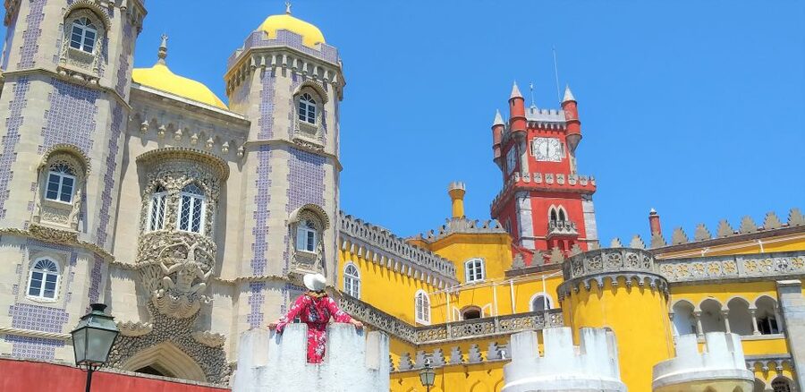 From Lisbon: Sintra, Regaleira and Pena Palace Guided Tour - When Pena or Regaleira closes, the tour adjusts (and you should be glad it does)