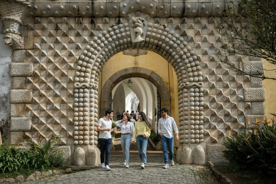 From Lisbon: Sintra with Pena Palace and Cabo da Roca by 4WD - Price and Logistics: what you pay for, and how to make it worth it