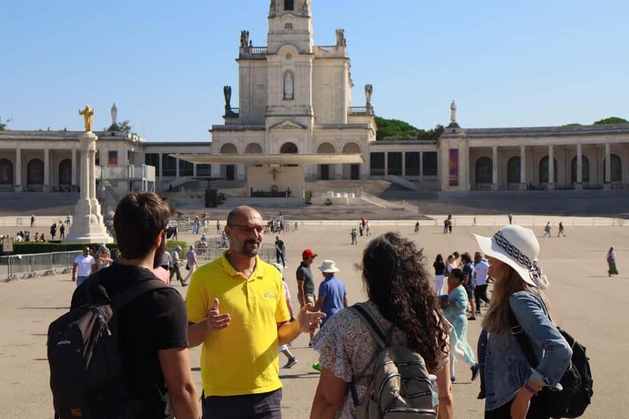 From Lisbon: Small Group Half-Day Fátima Tour - From Lisbon to Fátima, why this half-day format works