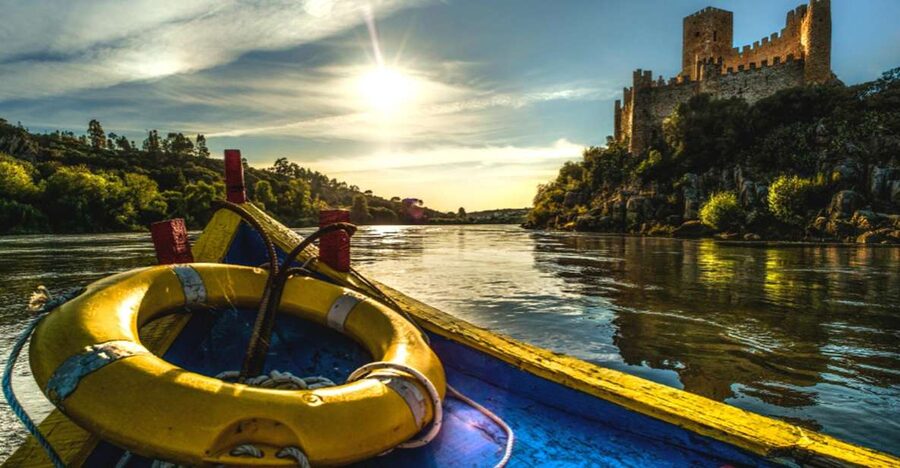 From Lisbon: Tomar, Christ Convent & Almourol Castle Tour - From Lisbon to Almourol in one smooth day