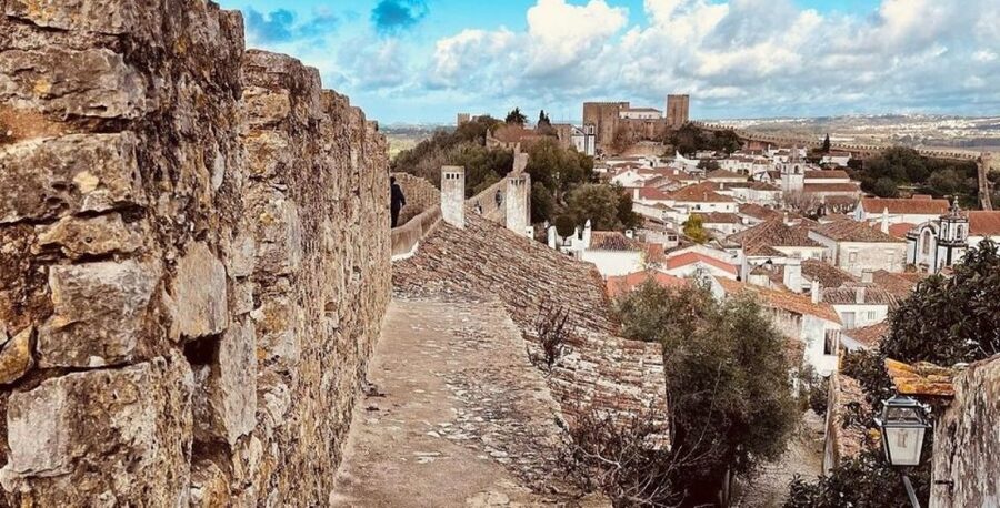 From Lisbon: Tour to Fátima, Batalha, Nazaré and Óbidos - Óbidos: medieval streets plus a sweet finish