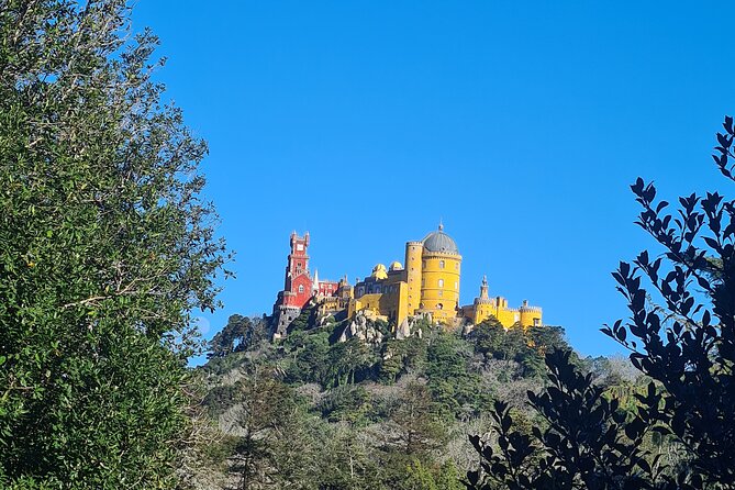 Full day exploring Sintra, Azenhas do Mar and Cabo da Roca - Fonte da Sabuga: A Quick Water Break and Photo Moment