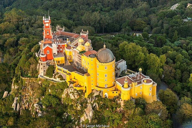 Full-day Private Sintra Tour with Guide - A short, useful Sintra town stop: get your bearings