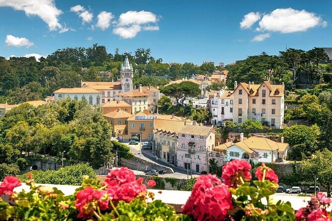 Full-Day Private Tour Sintra and Cascais with Pick Up - Sintra National Palace: A Shorter Visit That Still Feels Complete
