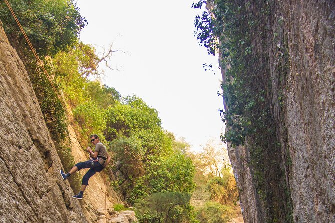 Full Day Rock Climb Adventure Trail from Lisbon with Lunch - Lunch on the Beach: The Reset After Rope Work