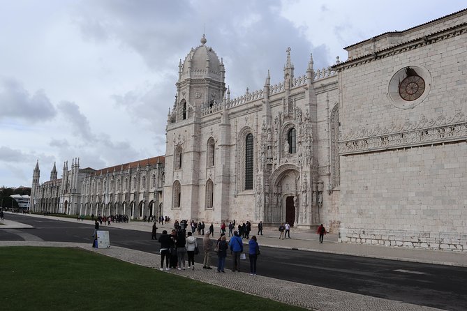Full Day Small Group Tour in Lisbon: The Most Complete City Tour - Christ the King Shrine for a big-city view with a plan