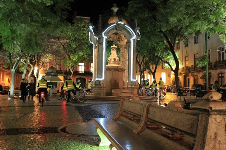 Go Lisbon by Night Electric Bike Tour - Meet at R. Jardim do Tabaco, Then Get Ready for Night Visibility