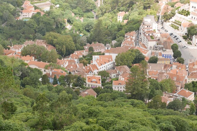 Half day adventures in the Sintra mountain - Stop 1, Miradouro da Vigia: views that explain the place