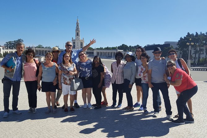 Half-day excursion for small groups in Fatima from Lisbon - Meeting in Lisbon: Marques de Pombal at 8:30 am