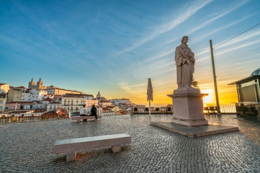 Half-Day Private Tour in Lisbon - Miradouro da Senhora do Monte to the National Pantheon: the “wow” part first