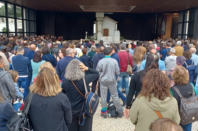 Half Day Santuario Fatima and Village of the Pastorzinhos small group - Mass at 11:00 and how to plan your worship time