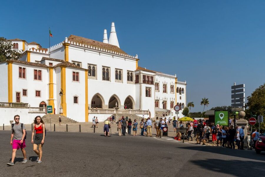 Half-Day Sintra Tour from Lisbon with Transfers - The coast loop: Guincho, Azenhas do Mar, Cascais, and Estoril