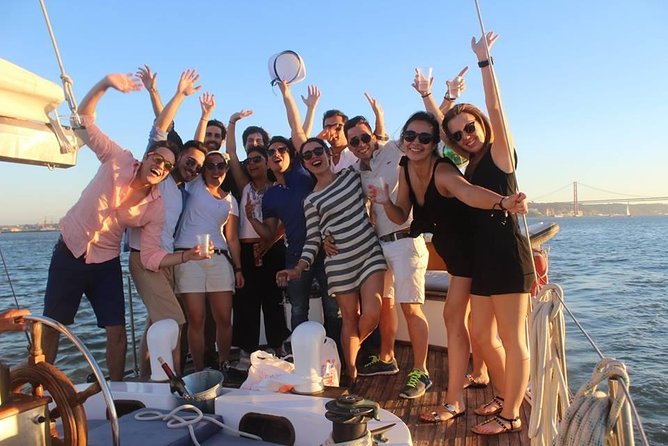 Hen Party in Lisbon on a vintage Sailboat - Best fit: who this hen party sailboat works for