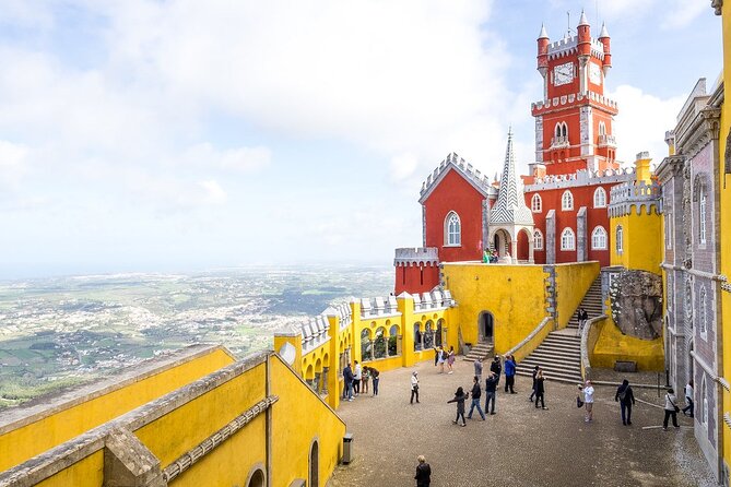 Hike in Sintra: Pena Palace, Moorish Castle, Quinta da Regaleira - Quinta da Regaleira: the Masonic symbolism that makes the place click