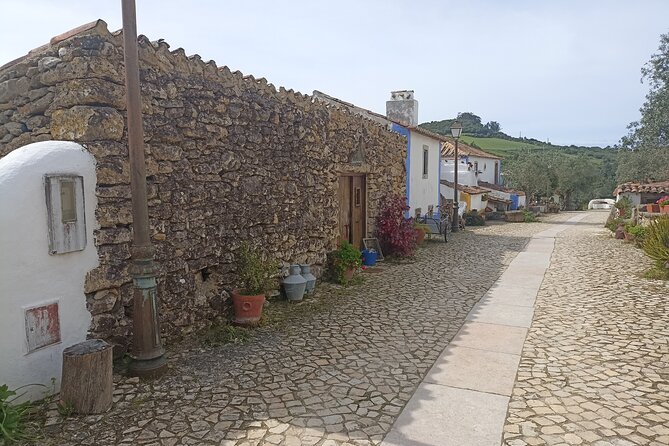 Hike & Wine Ericeira - Vila da Mata Pequena: the walk through small-rural Portugal