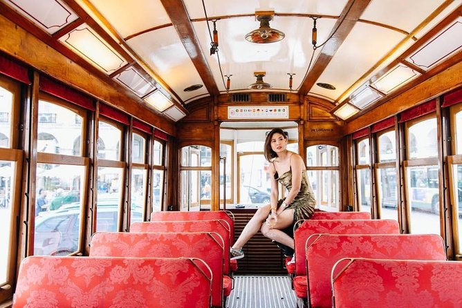 Holiday Photo Shoot with Lisbon Photographer - Photos You Get Back: 25 Edited Images in 14 Days