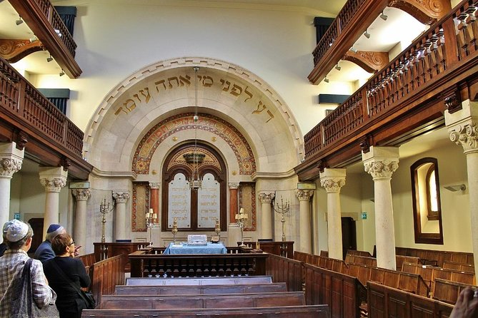 Jewish Sephardic history in Lisbon - Starting at Shaare Tikva Synagogue, Lisbon’s Sephardic doorstep
