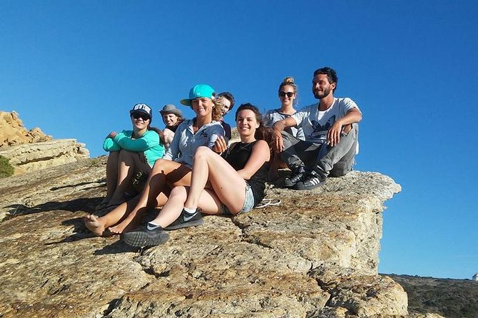 Jurassic Hiking tour to footprints of dinosaur in Espichel Cape - The short walk to the viewing platform: what to expect