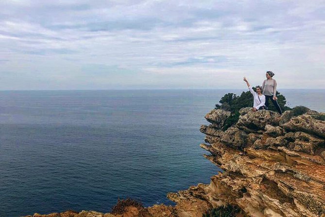 Jurassic Hiking tour to footprints of dinosaur in Espichel Cape - From Lisbon to the cliffs: pickup, meeting point, and timing