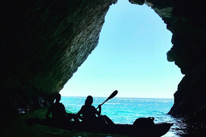 Kayak Adventure in Sesimbra - The Heart of Arrábida Natural Park - Guides Like Afonso, Rui, and Luis, and Why You Should Care