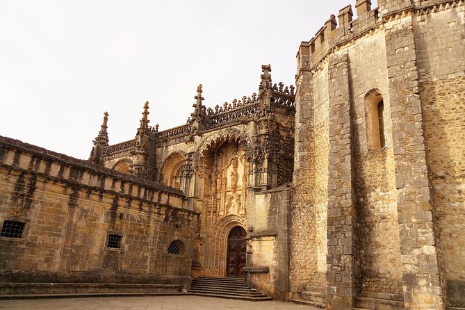 Knights Templar - Tomar (UNESCO Site) Private Tour 9H from Lisbon - Tomar’s São João Baptista Church and the Synagogue Museum area