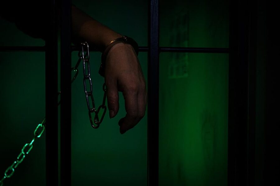 Lisboa: Alvalade Escape Room Prison Robbery - A prison diamond heist you can finish in one hour