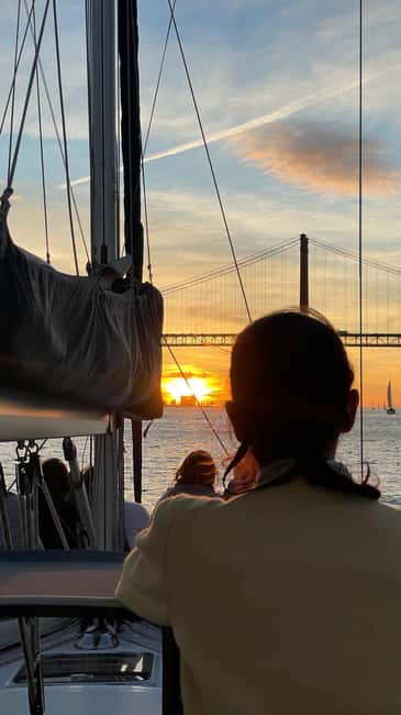 Lisboa:Sunset Sailing Tour at Tagus River with welcome drink - Price, $41 for 2 hours: what you’re really paying for