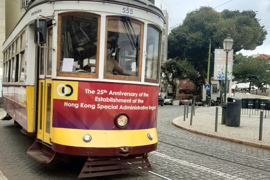 Lisbon: 1,5 Hours Historical Tuk Tour for Two Persons. - Starting at Hard Rock Cafe: easy meet-up, short wait