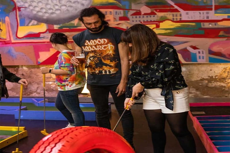 Lisbon: 18-Hole Indoor Minigolf Ticket with Bar Area - Getting to Mini Golf Lisbon without making it complicated