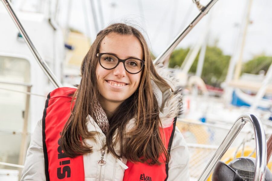 Lisbon 2-Hour Tagus River Sailing Cruise - Skipper stories vs a formal guided tour: what you can expect to learn