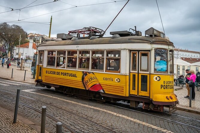 Lisbon 24 Hours Pass with Tram 28 Riding Ticket - The Tram 28 Reality Check: Crowds, Queues, and Smarter Boarding