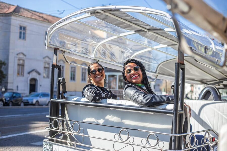 Lisbon: 2h Old Lisbon Tuk Tuk Tour - Baixa de Lisboa to Lisbon Cathedral: Starting at Street Level