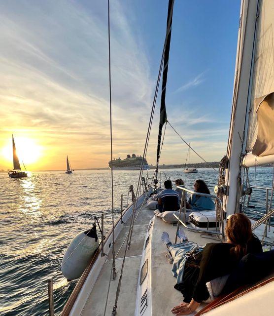 Lisbon: 2H Sunset Boat Cruise Tour with Drinks - The Drink and Snack Flow: From Moscatel to Pastel de Nata