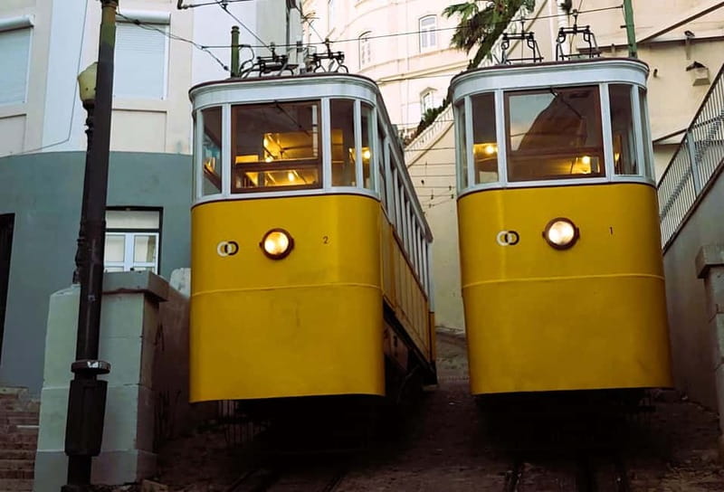 Lisbon: 3 Elevators in the Morning or at Sunset - What to pack and how to time your photos