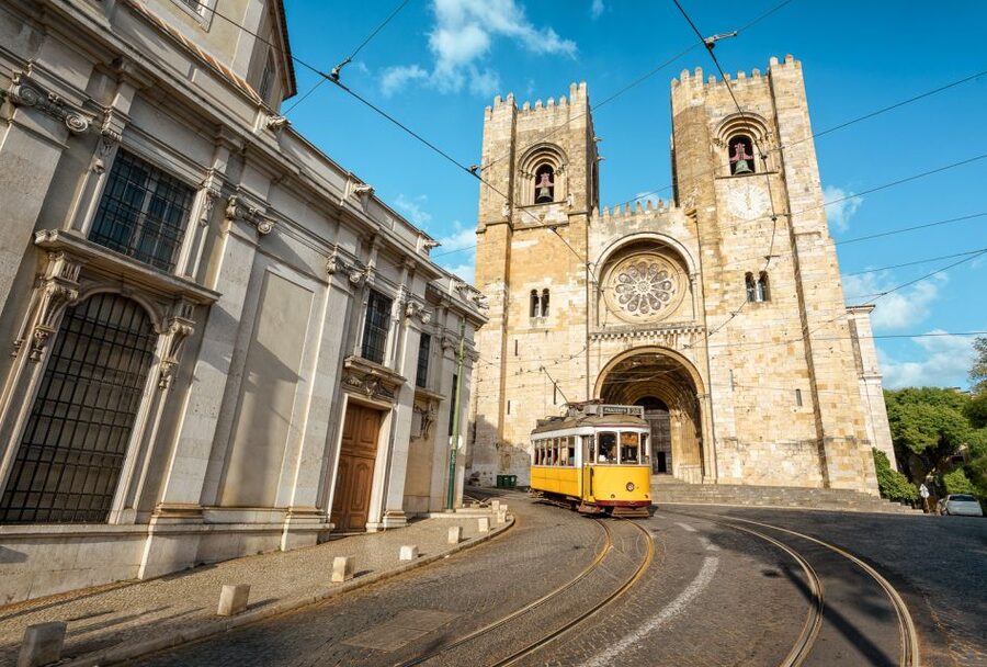 Lisbon: 3-Hour Historical Tour - The World’s Oldest Bookstore and Traditional Store Stops
