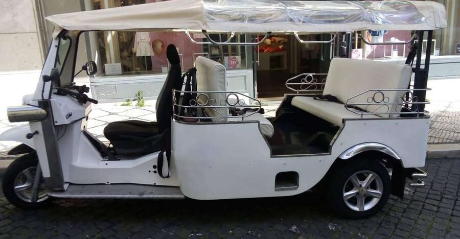 Lisbon: 3-Hour Sightseeing Tour by Tuk-Tuk - Where You Start at R. do Comércio 54 (and Why That Location Matters)