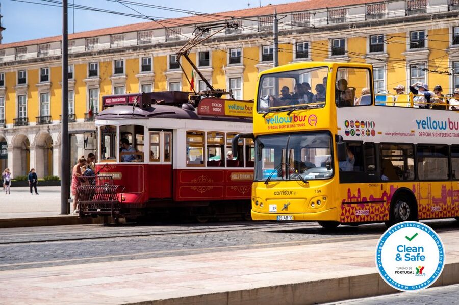 Lisbon: 3-in-1 Hop-On Hop-Off Bus and Tram Tours - A 48-hour ticket that strings buses and tram into one smart plan