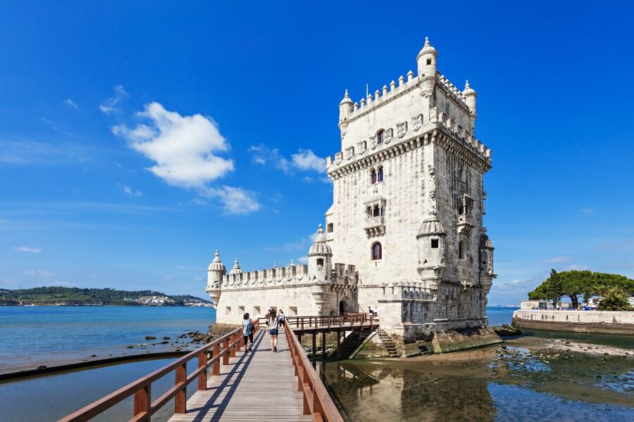 Lisbon: 3-in-1 Hop-On Hop-Off Bus and Tram Tours - Hills Tramcar tour from Praça do Comércio: old rails, big viewpoints