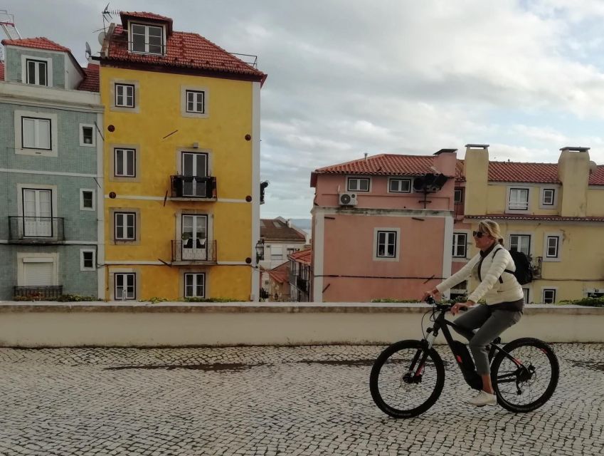 Lisbon: 7 Hills Panoramic Guided Tour by E-Bike - The Real-World Riding Considerations: Tight Spaces and Traffic Awareness