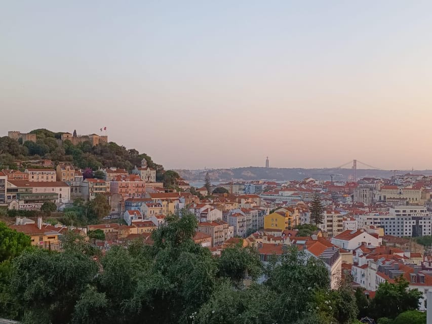 Lisbon: 8 Hour Private Tour through Lisbon (up to 7 people) - Key highlights to look for