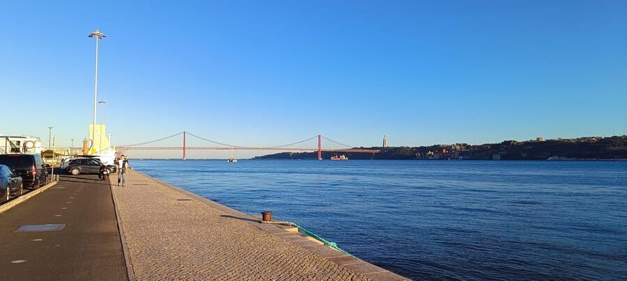 Lisbon: 8 Hour Private Tour through Lisbon (up to 7 people) - From Expo Park to Belém: a practical route through Lisbon icons