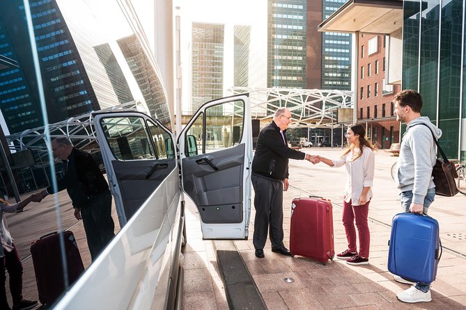Lisbon Airport Private Arrival Transfer (Airport to Lisbon Hotels or Address) - What the “itinerary” looks like in practice