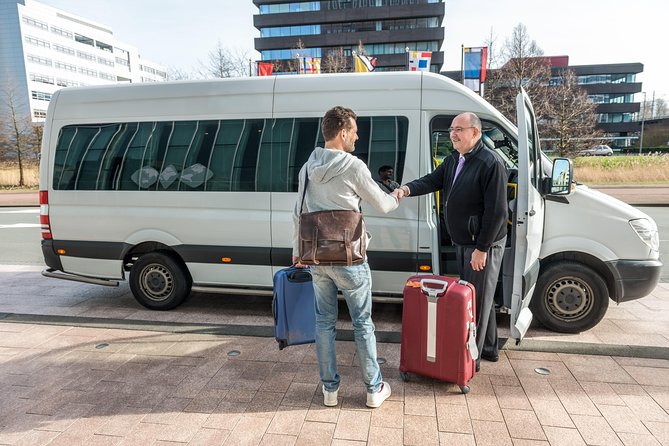 Lisbon Airport Private Arrival Transfer (Airport to Lisbon Hotels or Address) - Who this Lisbon airport transfer suits best