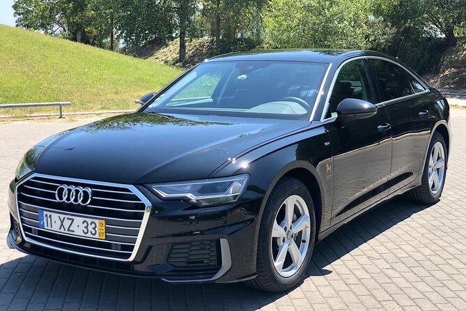 Lisbon Airport to Hotel in Lisbon (or vice versa) - Door-to-door pickup: hotels and Airbnbs included
